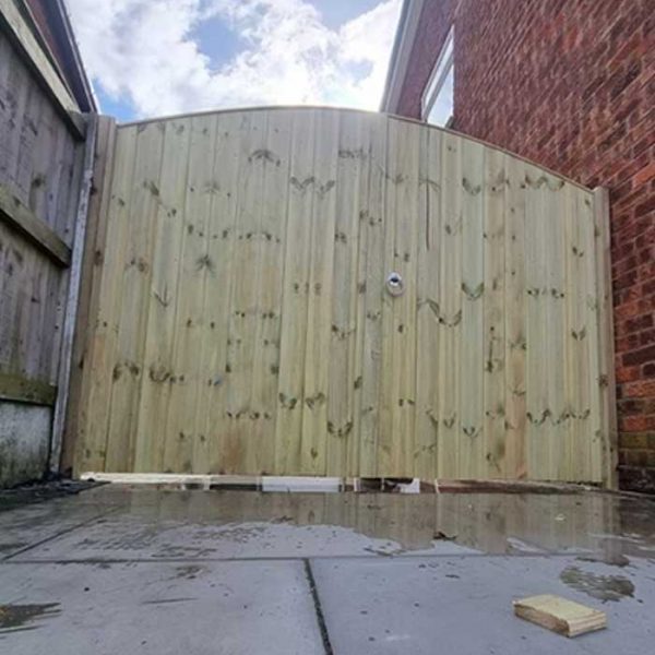 Premier Arced Double Gate